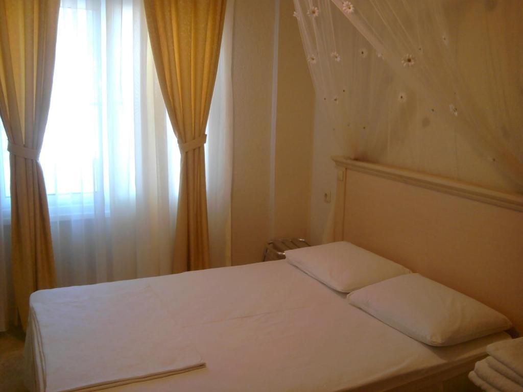 Melaike Hotel Фоча Номер фото