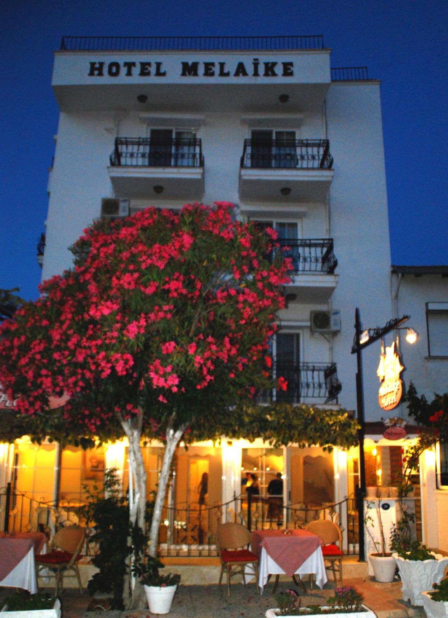 Melaike Hotel Фоча Экстерьер фото